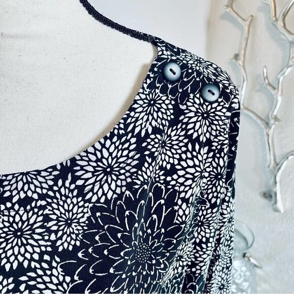 Prophecy Floral Long Sleeve Blouse - Picture 4 of 8